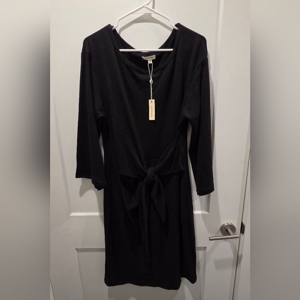 Max Studio Elegant Black Long Sleeve Wrap Dress